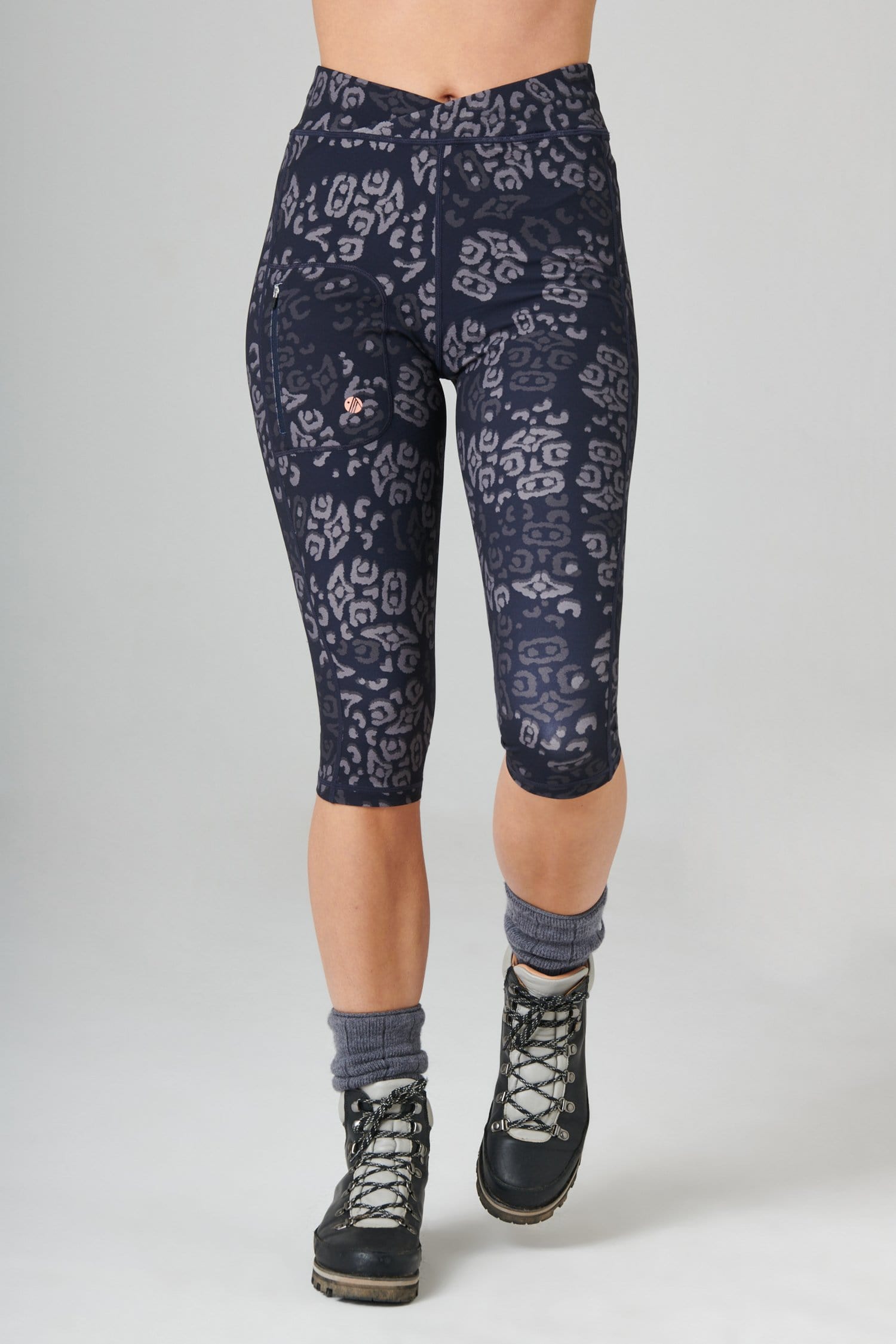 Acai Leggings - The Recycled Outdoor Capri Leggings - Navy Wild Print - Xxsmall - Womens
