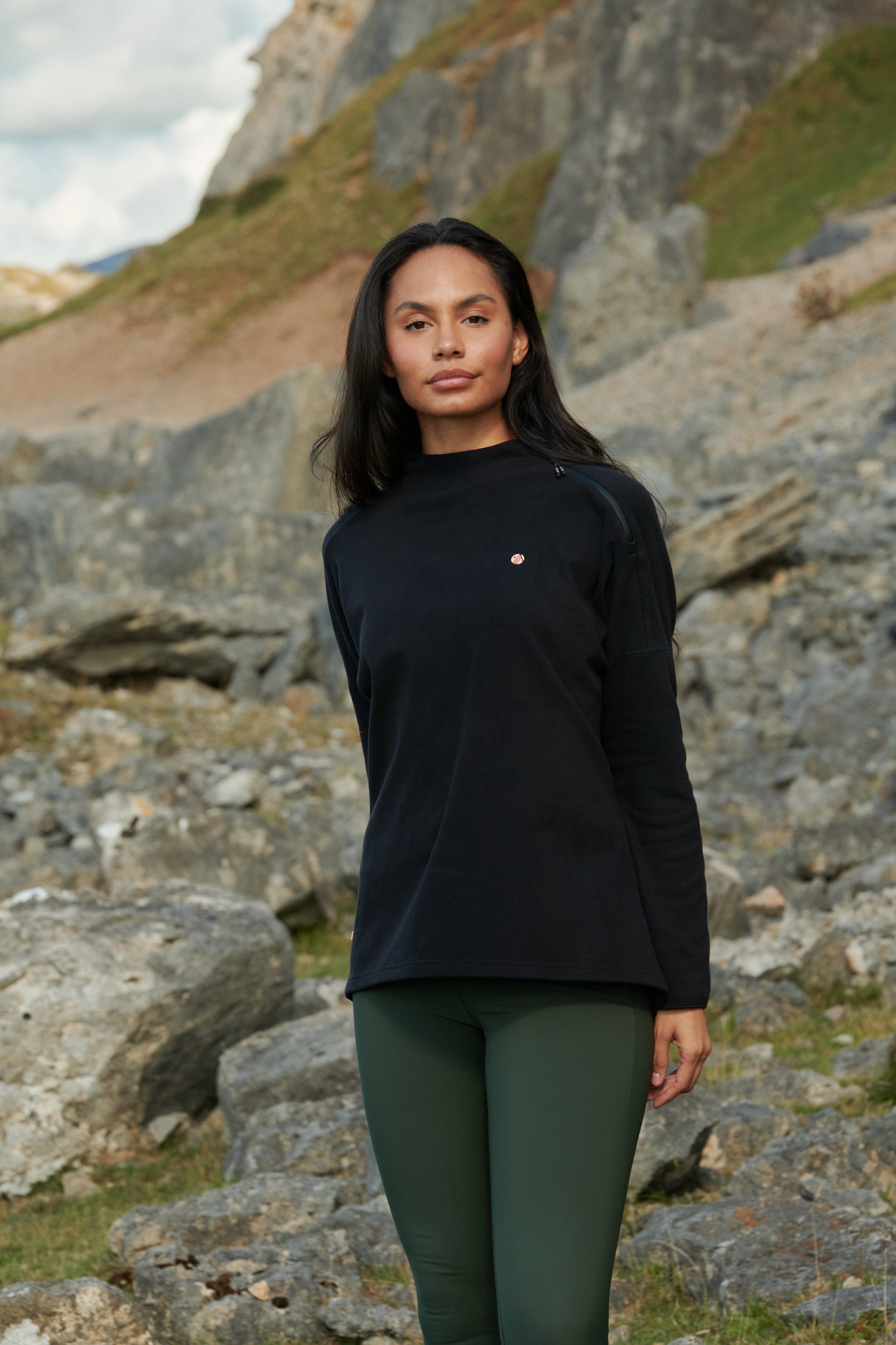 Acai Sweatshirts - Escape Fleece - Black - Uk12 - Womens