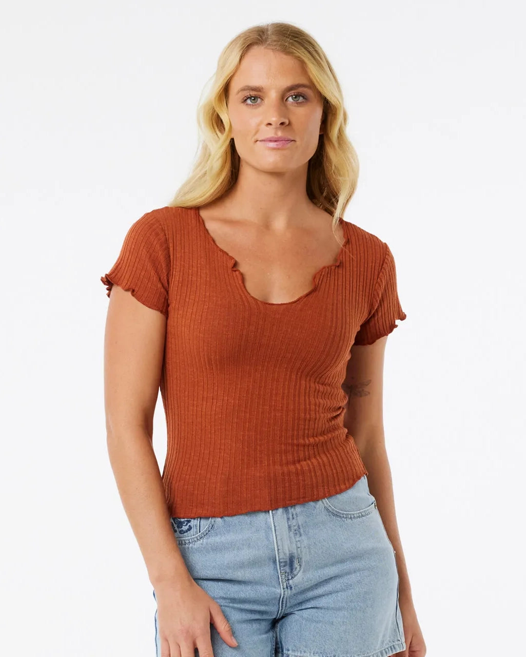 Soleil Textured Top In Dark Rust