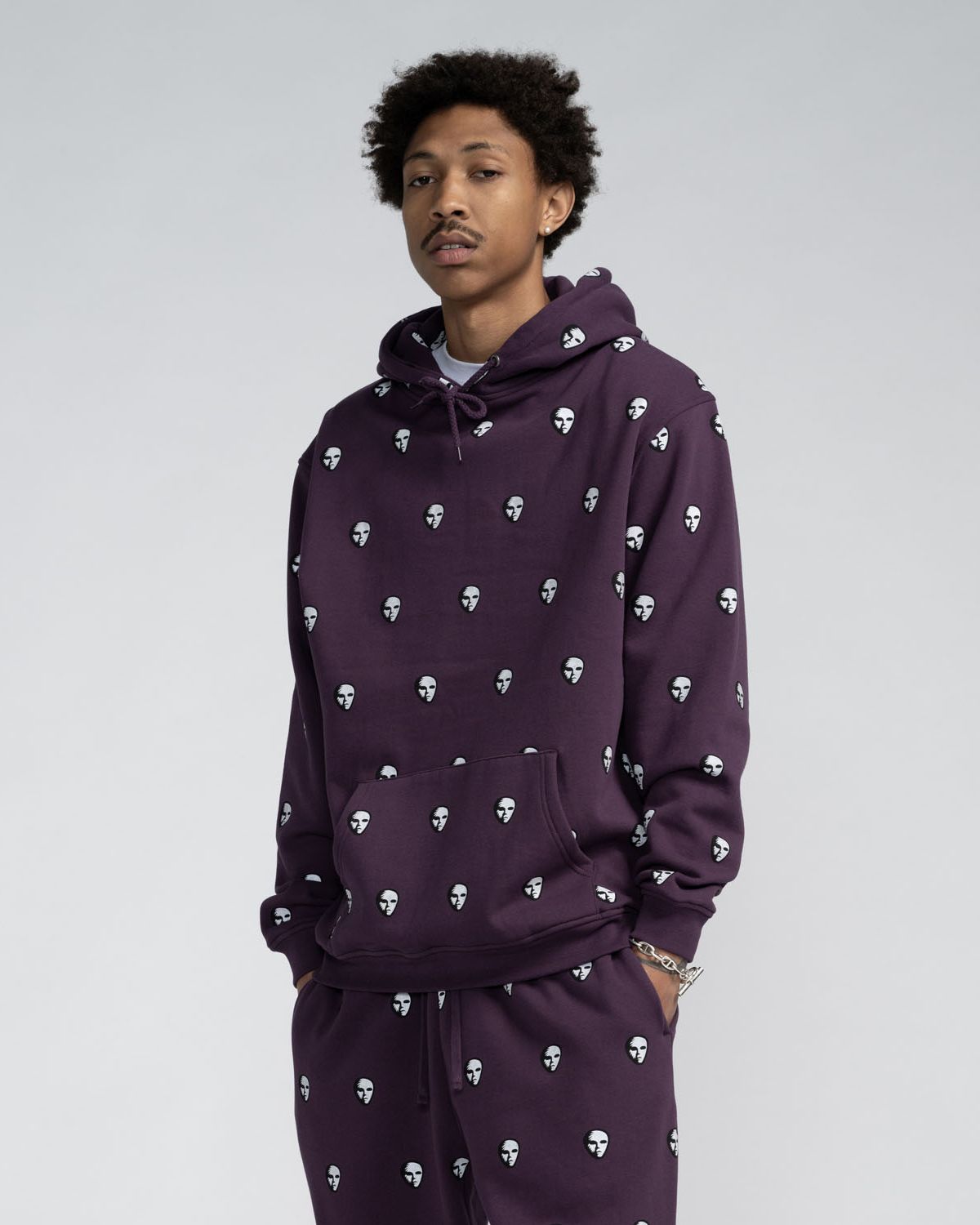 Watcher Hoodie In Blackcurrant