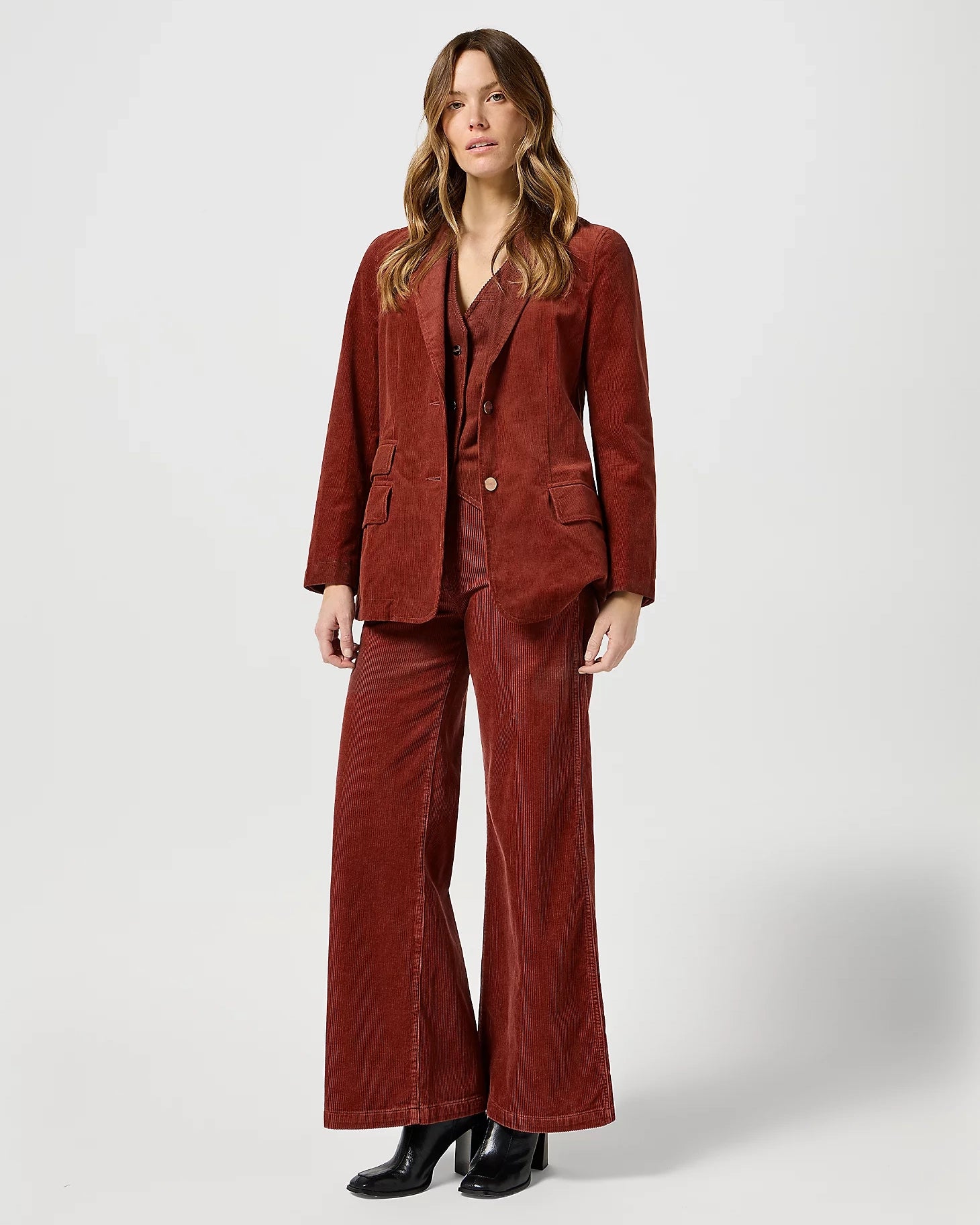 Wide Trousers In Madder Nrown