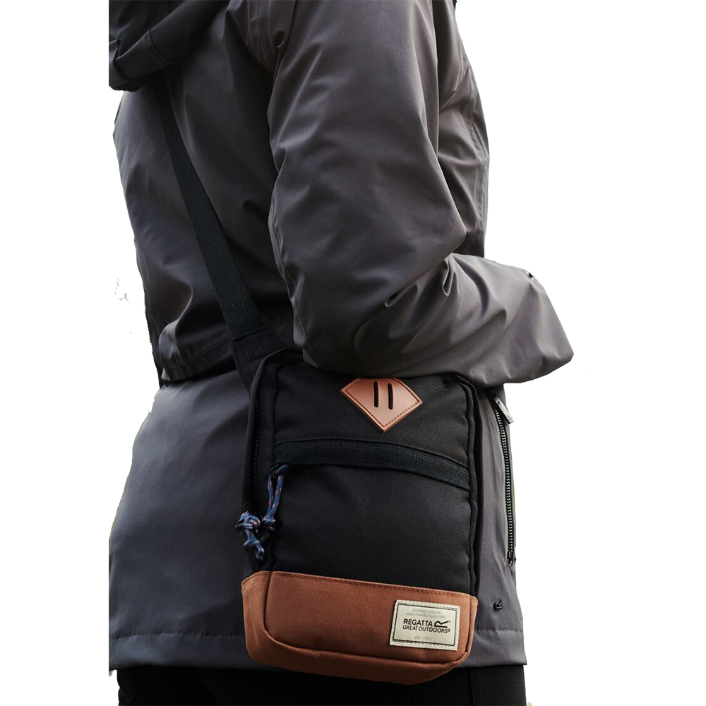 Regatta Unisex Stamford Cross Body Adjustable Travel Handbag Below 20l